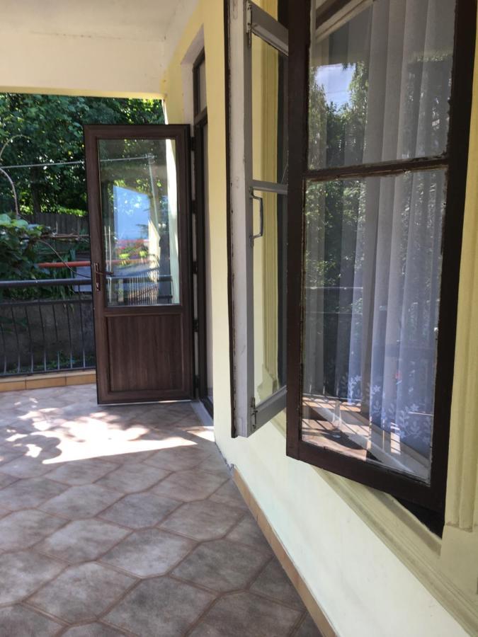 Nargiz'S Guest House Batumi Exterior foto