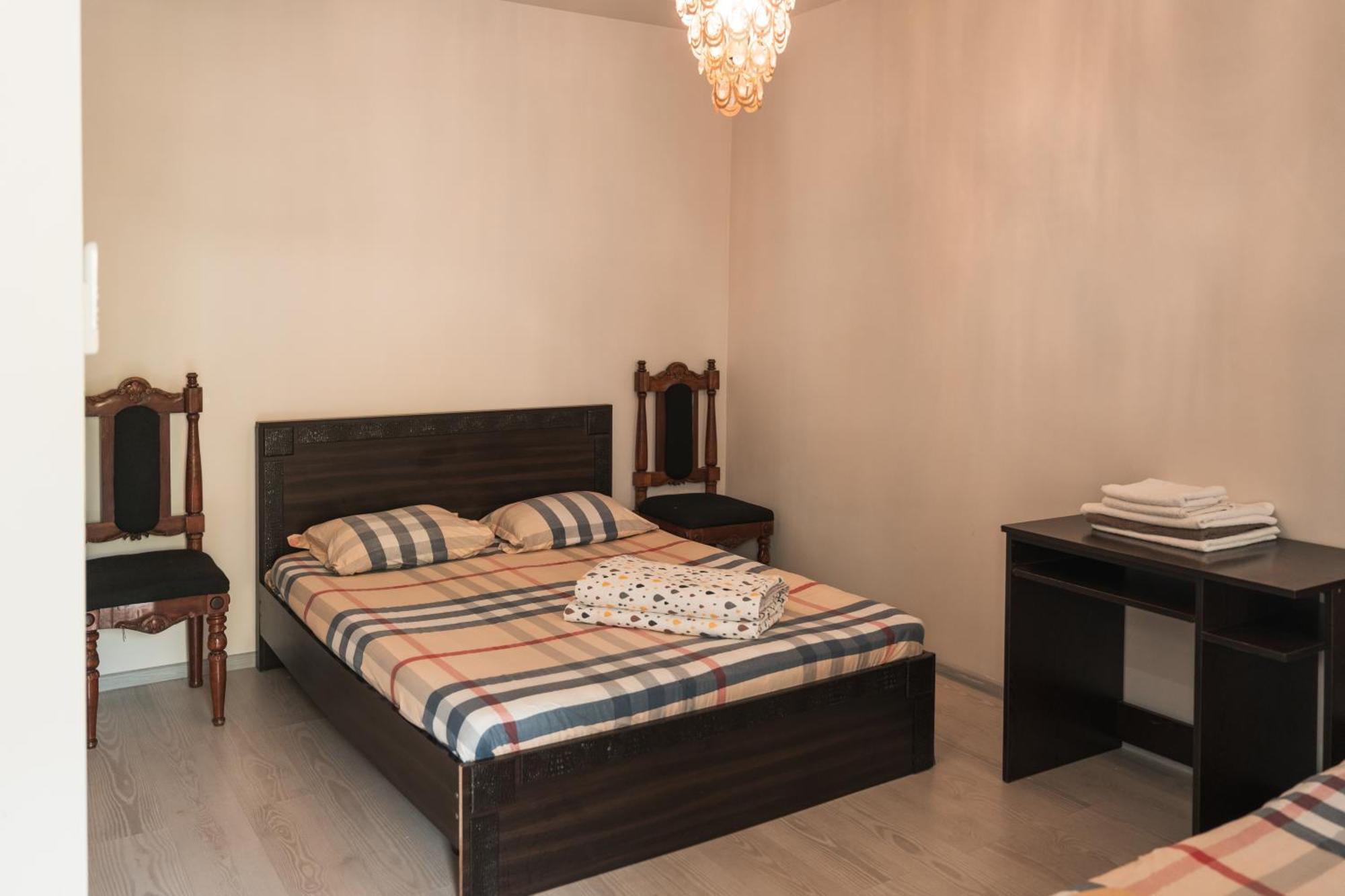 Nargiz'S Guest House Batumi Exterior foto